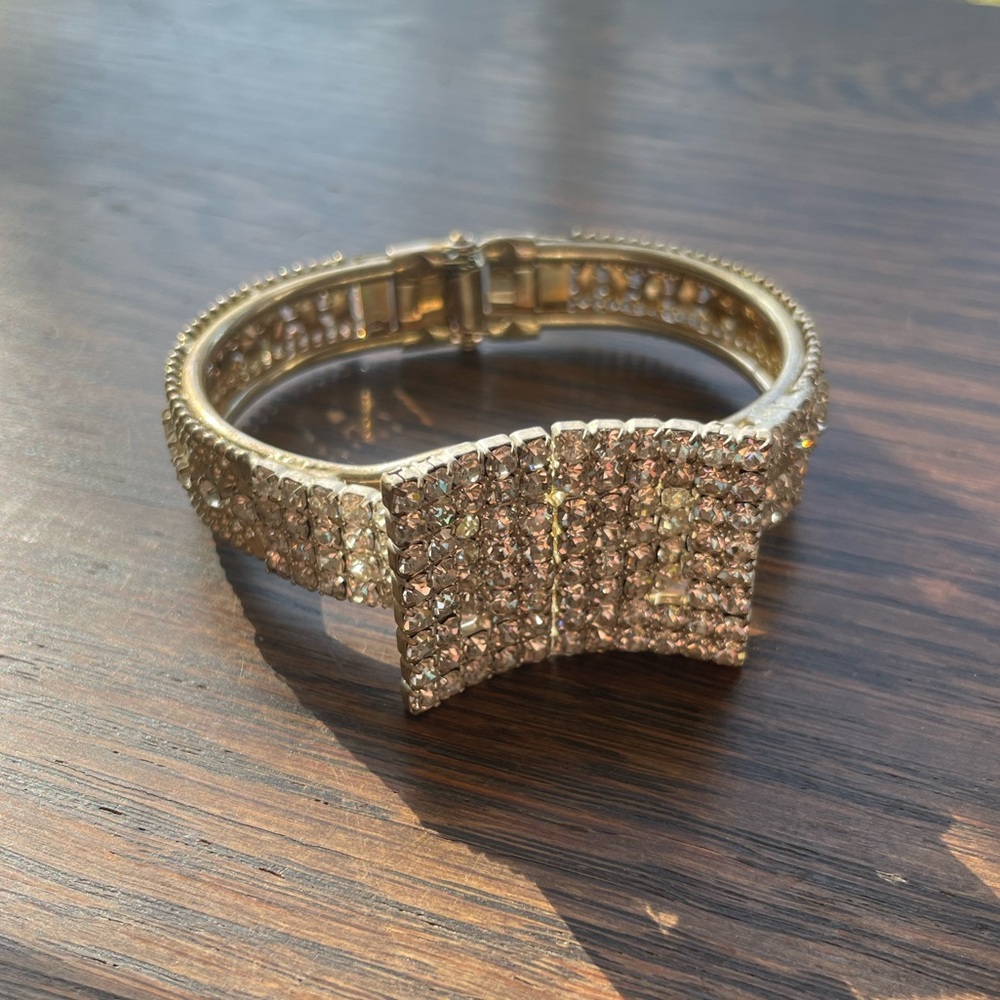 Costume Jewlery Bracelet